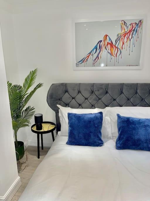 Stylish Cosy Studio Apartment Gravesend Exterior photo